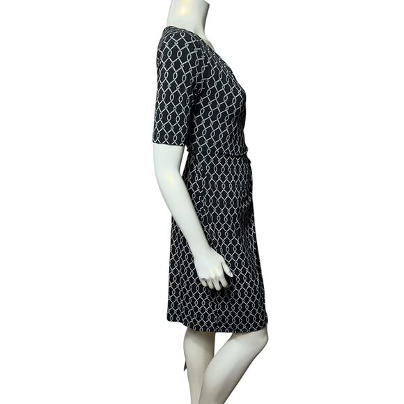 Motherhood Maternity Black White Chain Print Wrap Dress Knee Length Size Small - Picture 5 of 6